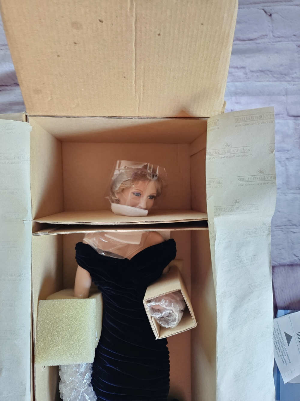 Vintage Ashton-Drake Galleries Princess Diana of Wales Porcelain Portrait‎ Doll